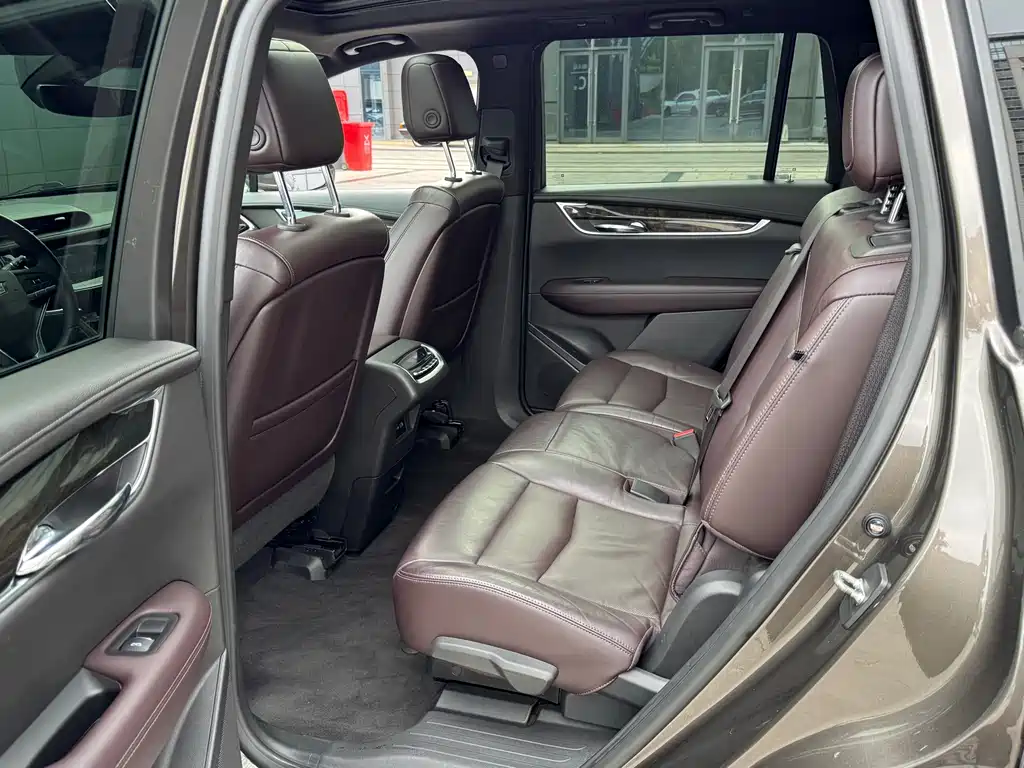 Cadillac XT6 — миниатюра 14