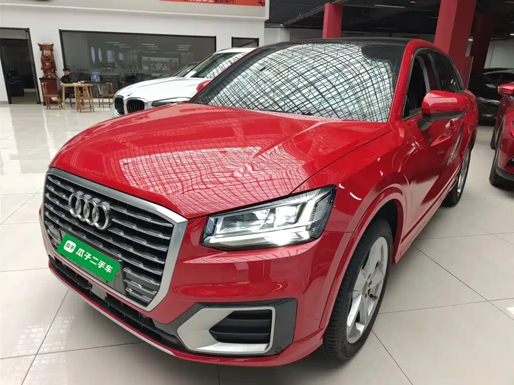 Audi Q2L 2019
