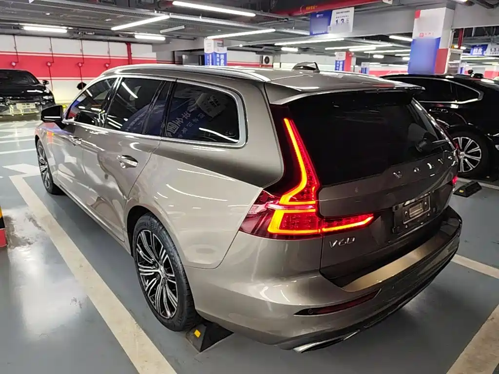Volvo V60 — миниатюра 5