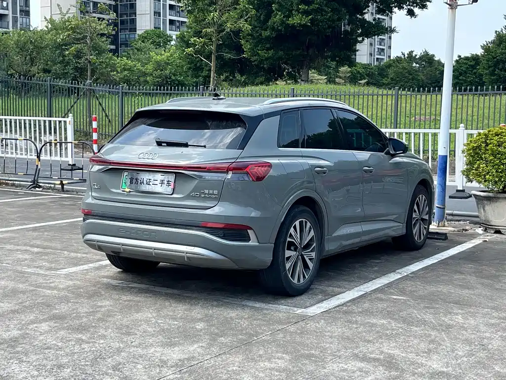 Audi Q4 e-tron — миниатюра 17