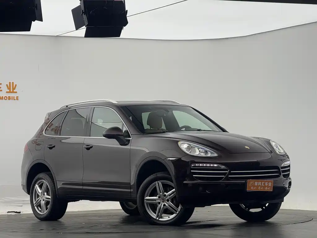 Porsche Cayenne 2014 Cayenne Platinum Edition 3.0T