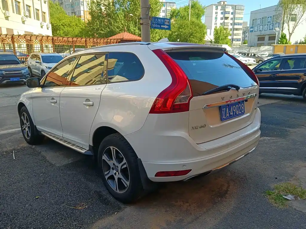 Volvo XC60 (Import) — миниатюра 7
