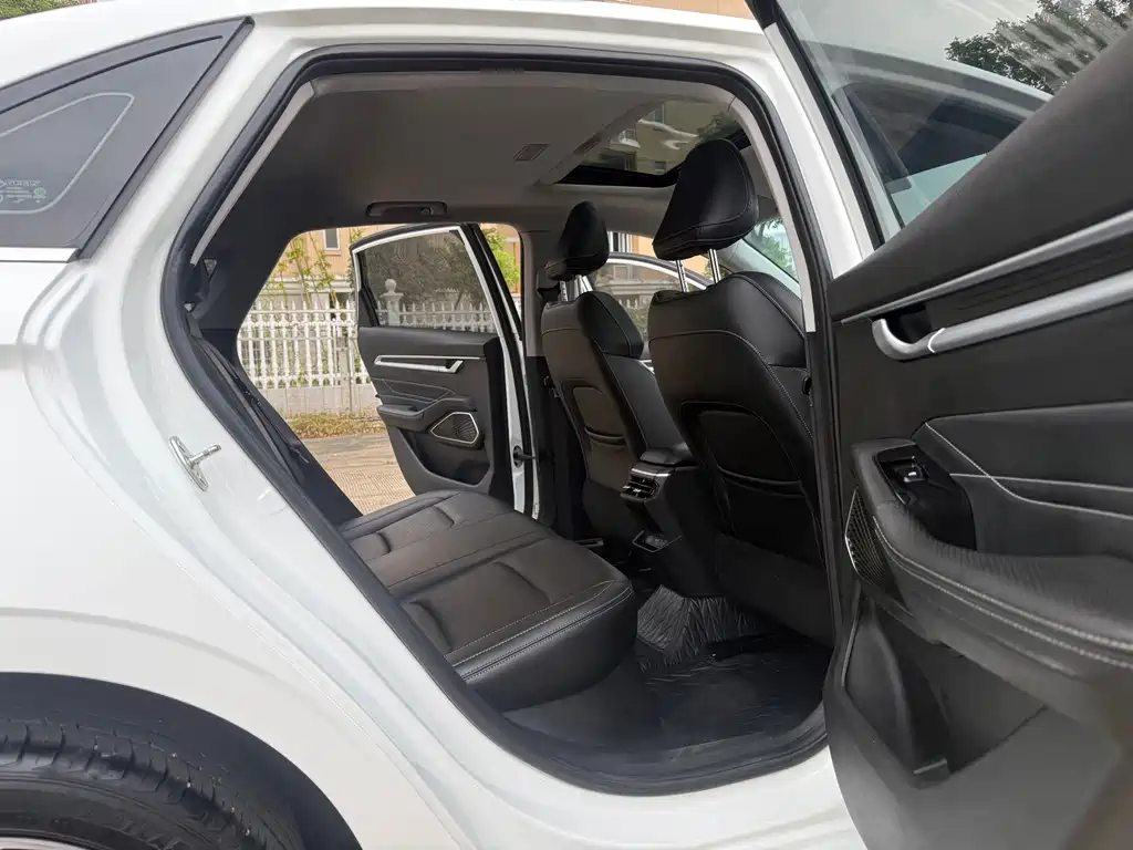 Geely Emgrand — миниатюра 13
