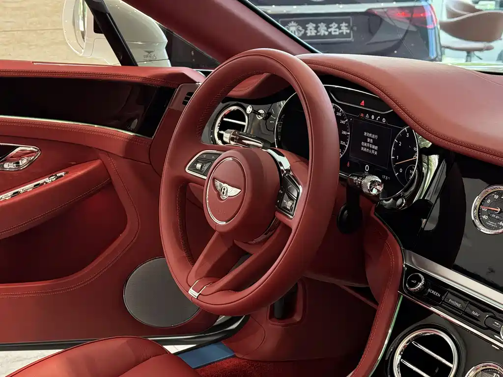 Bentley Continental 4.0T GT V8 Convertible Edition, фото 10