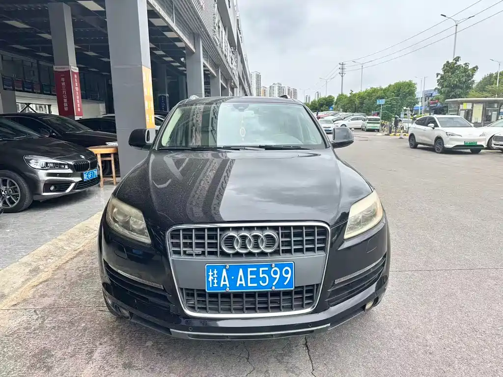Audi Q7 — миниатюра 2