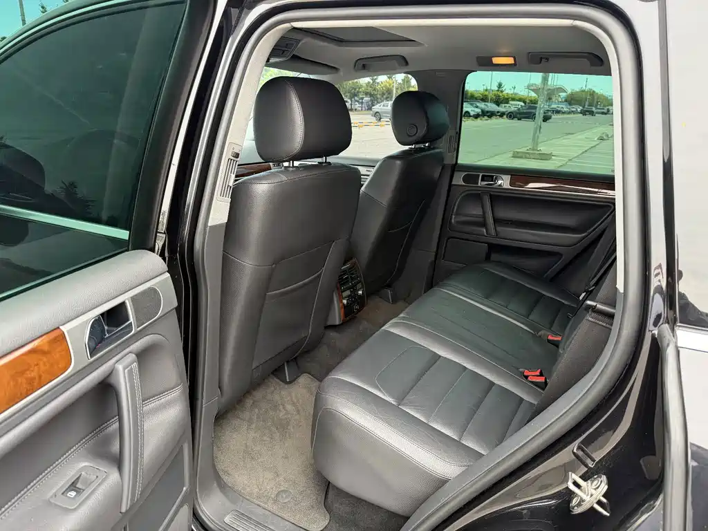 Volkswagen Touareg — миниатюра 11