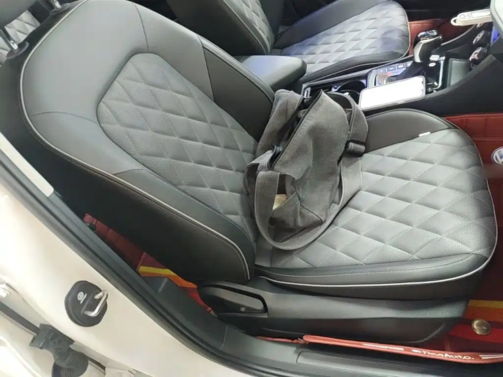 Volkswagen Sagitar — миниатюра 25