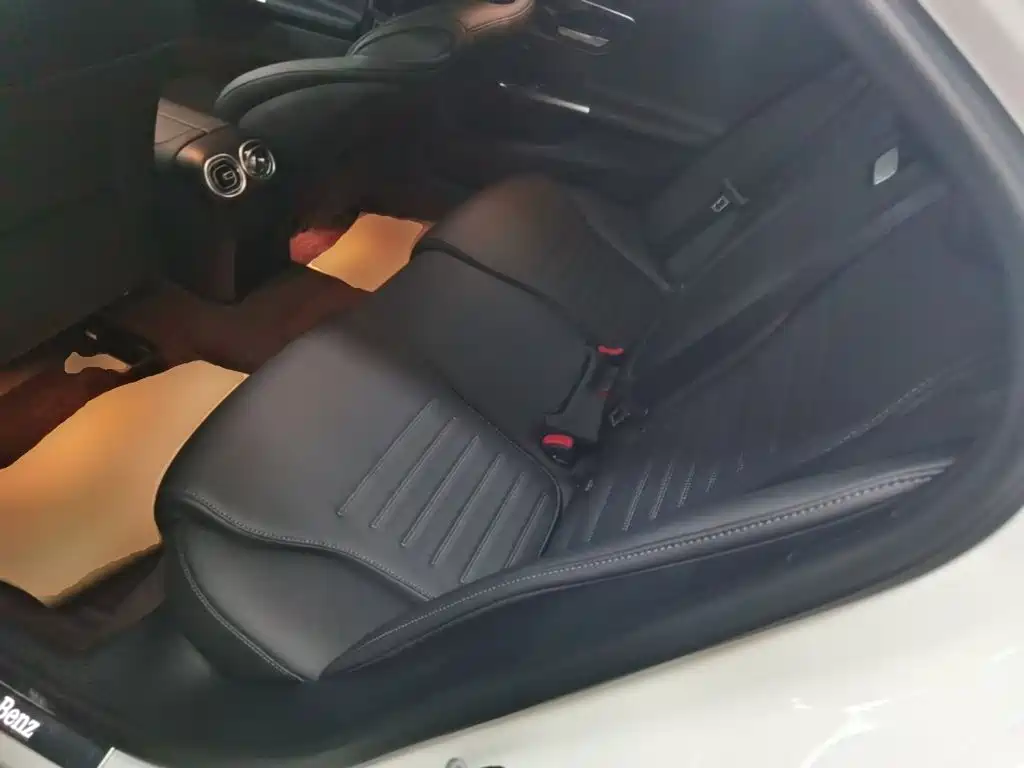 Mercedes-Benz C-Class — миниатюра 17