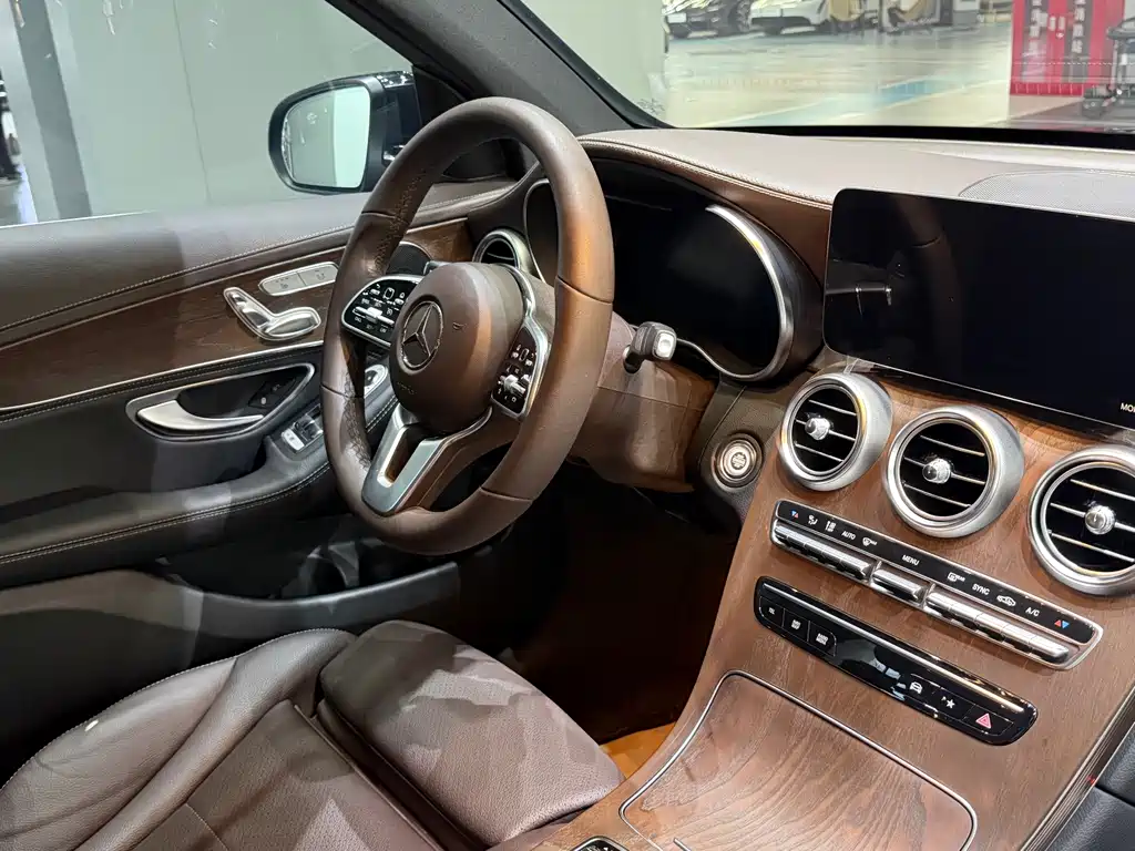 Mercedes-Benz GLC 2020 GLC 260 L 4MATIC Luxury