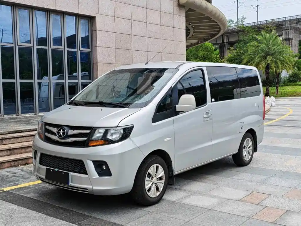 JAC Refine Refine M3