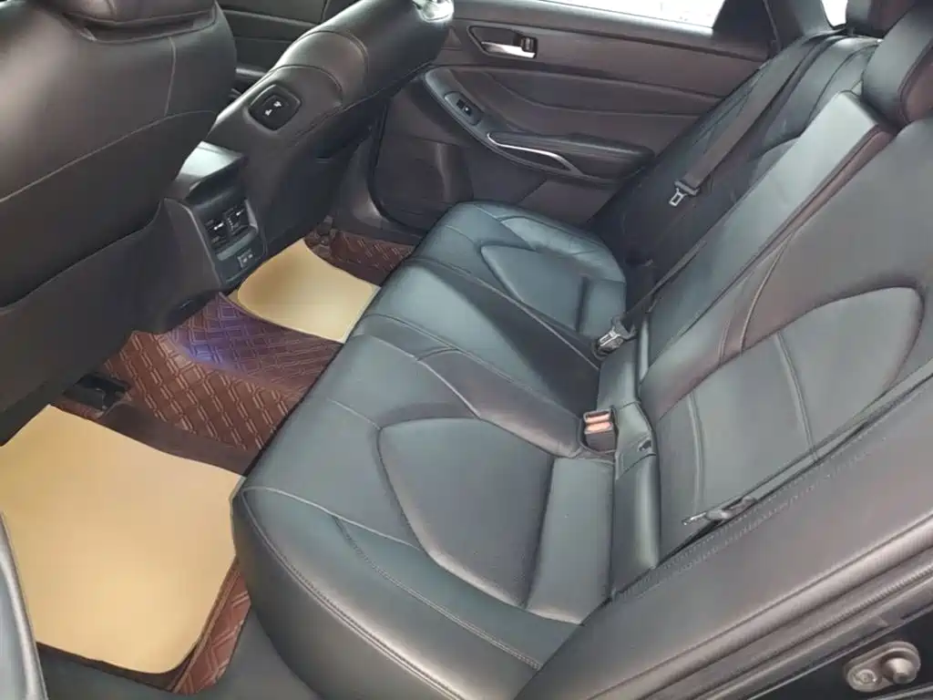 Toyota Avalon — миниатюра 17