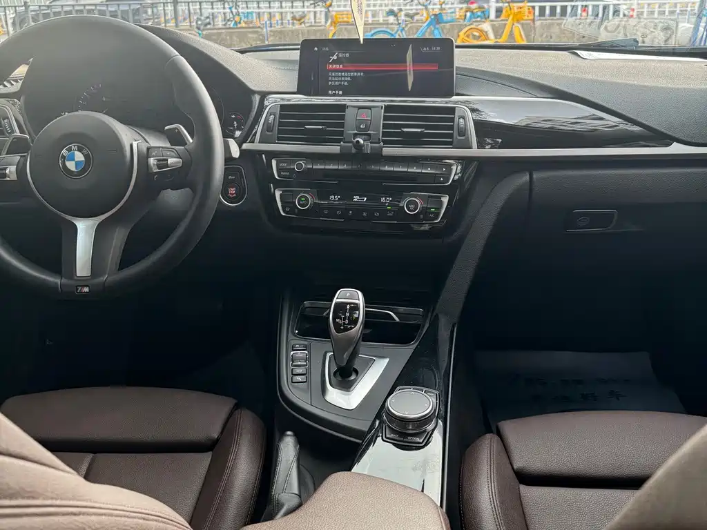 BMW 3 Series — миниатюра 12