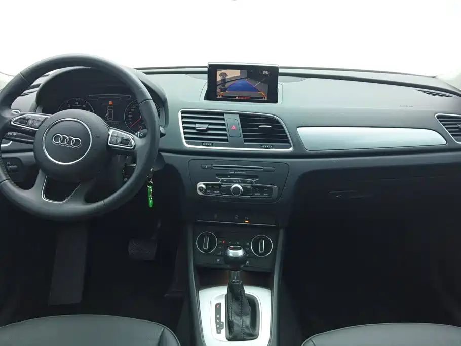 Audi Q3 — миниатюра 12