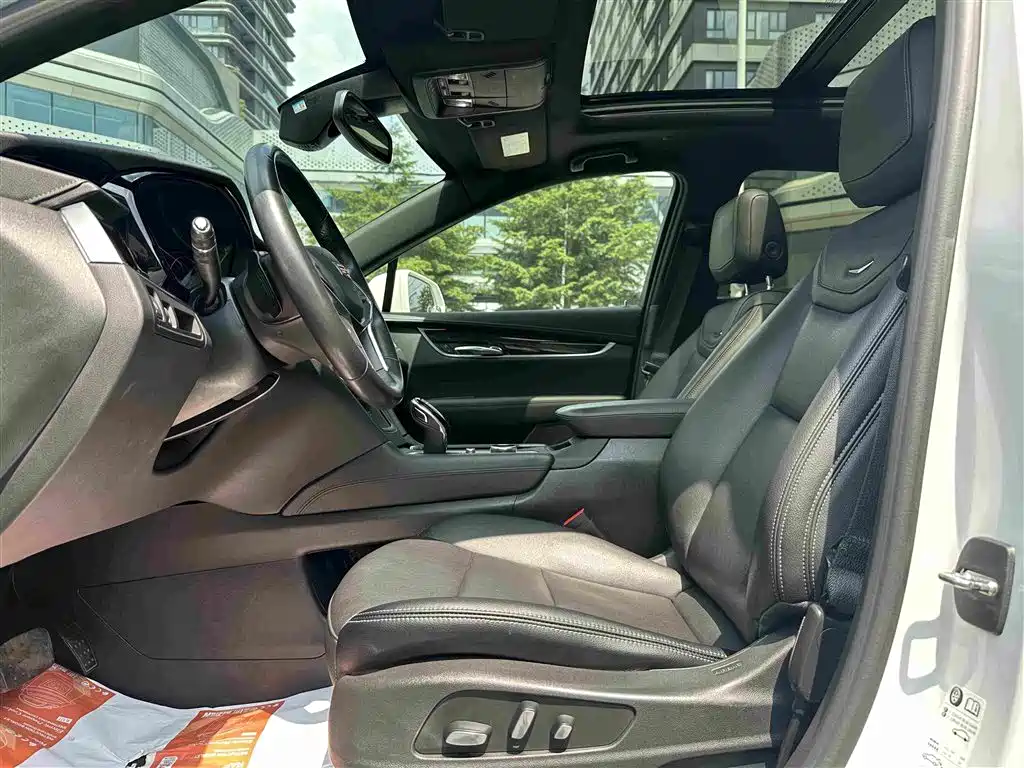 Cadillac XT5 — миниатюра 4