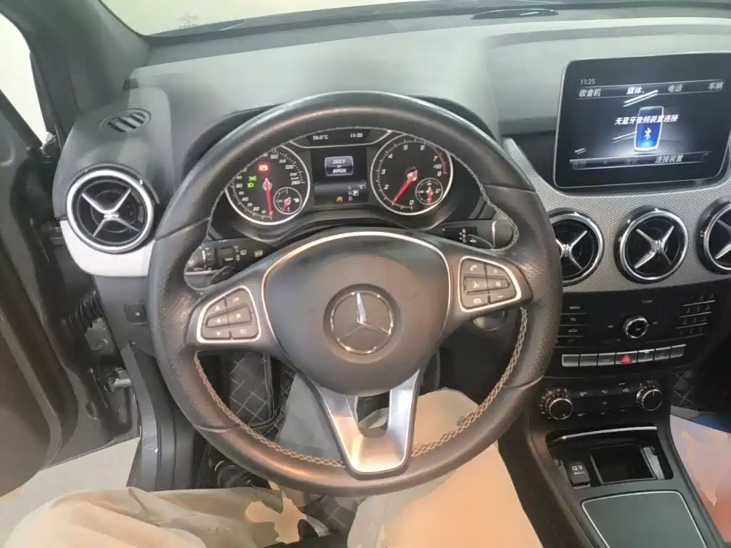 Mercedes-Benz B-Class — миниатюра 11