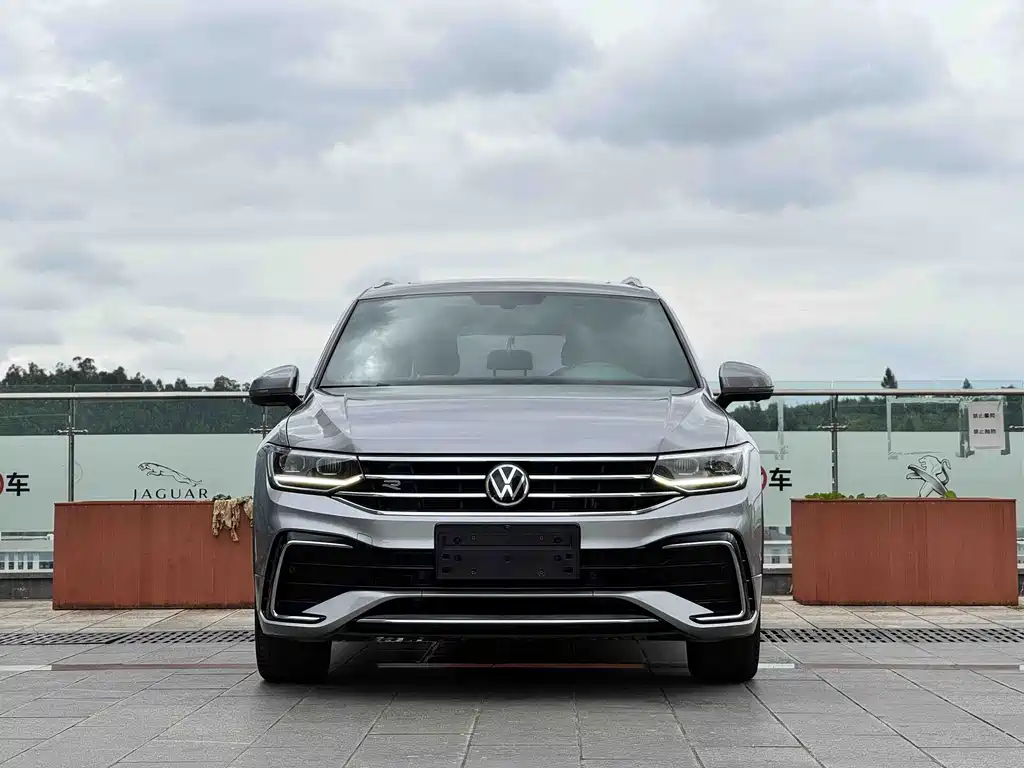 Volkswagen Tiguan L — миниатюра 3