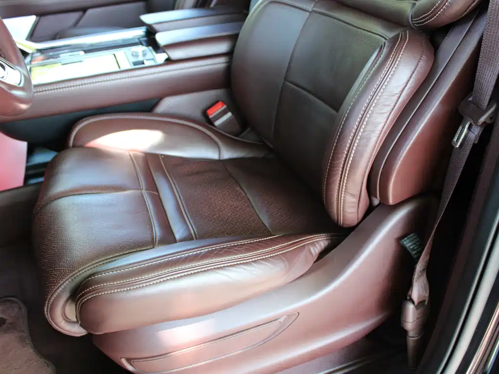 Lincoln Navigator — миниатюра 24