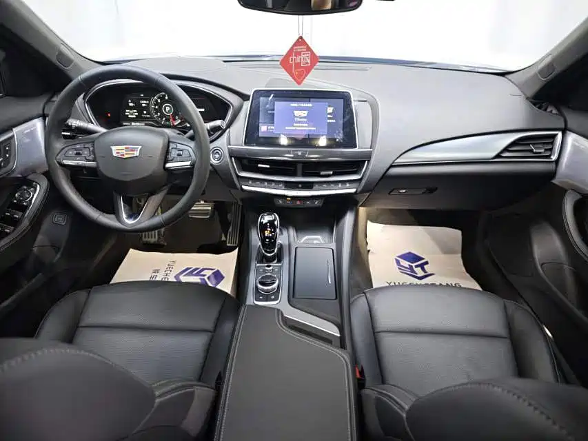Cadillac CT5 — миниатюра 6