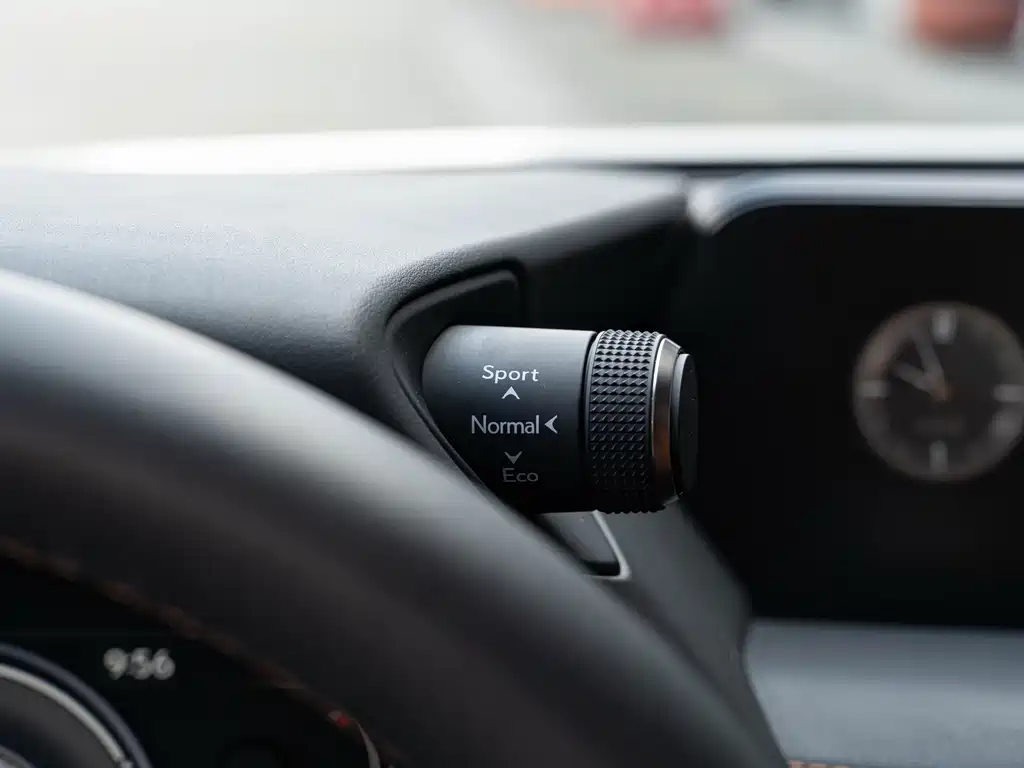 Lexus UX — миниатюра 20