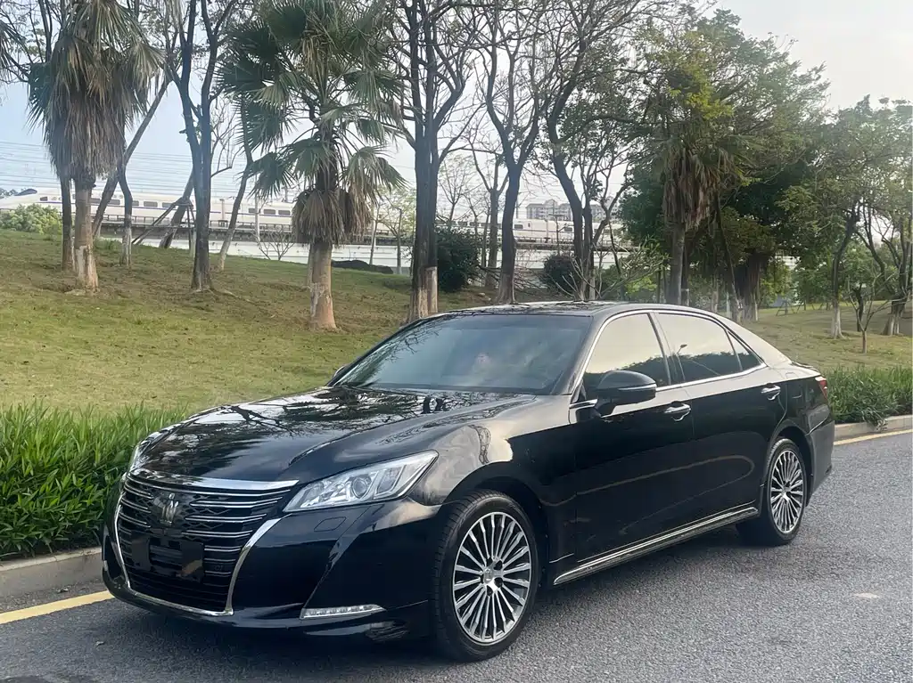 Toyota Crown 2018 2.0T Sport Edition