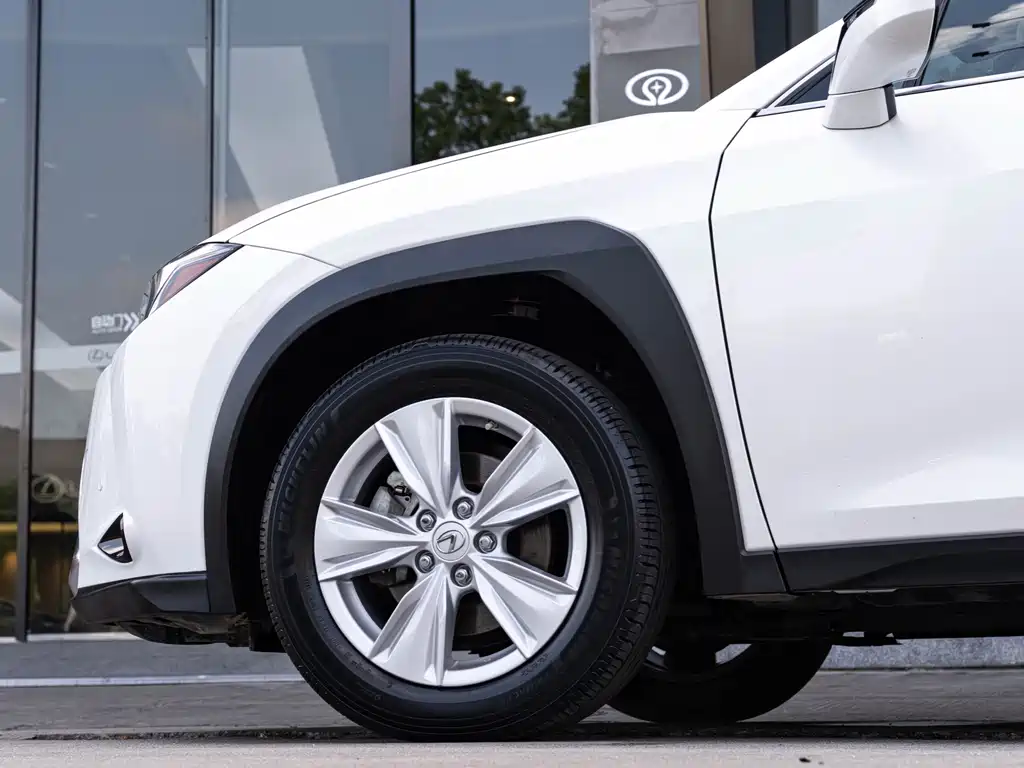 Lexus UX — миниатюра 8