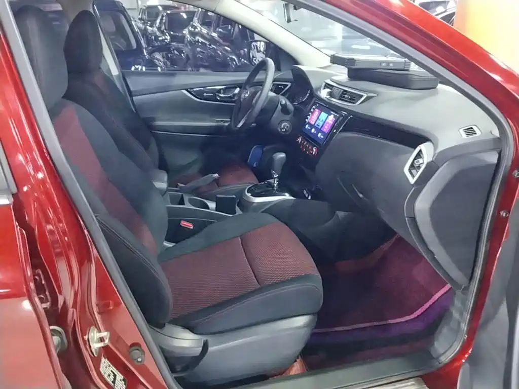 Nissan Qashqai — миниатюра 25