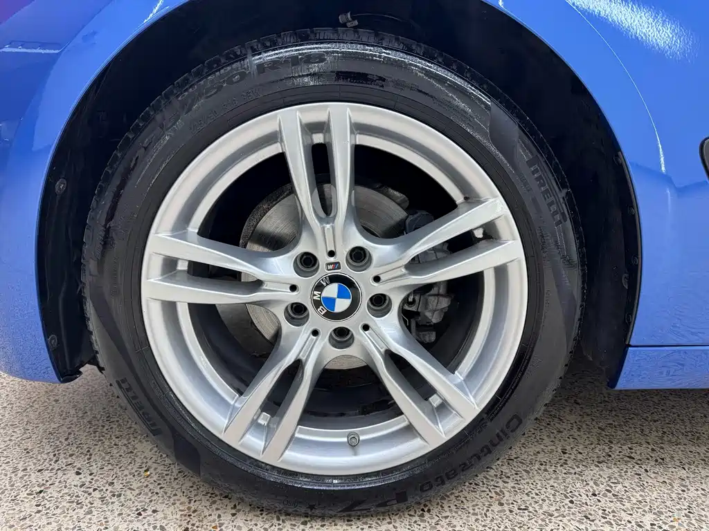 BMW 3 Series GT 3 GT 2019 320i M Sport