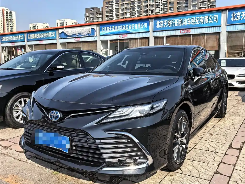 Toyota Camry 2022