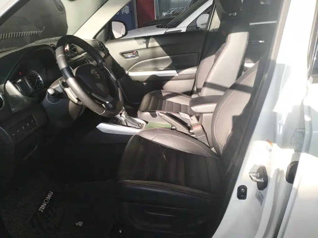 Suzuki Vitara — миниатюра 15