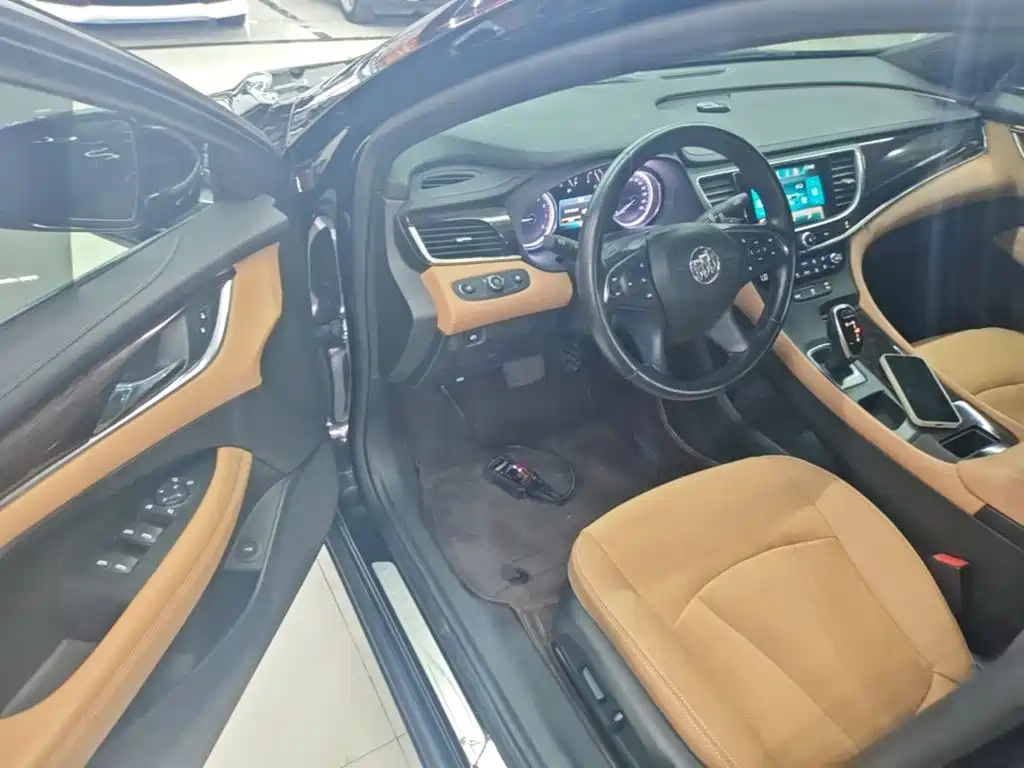 Buick LaCrosse — миниатюра 16