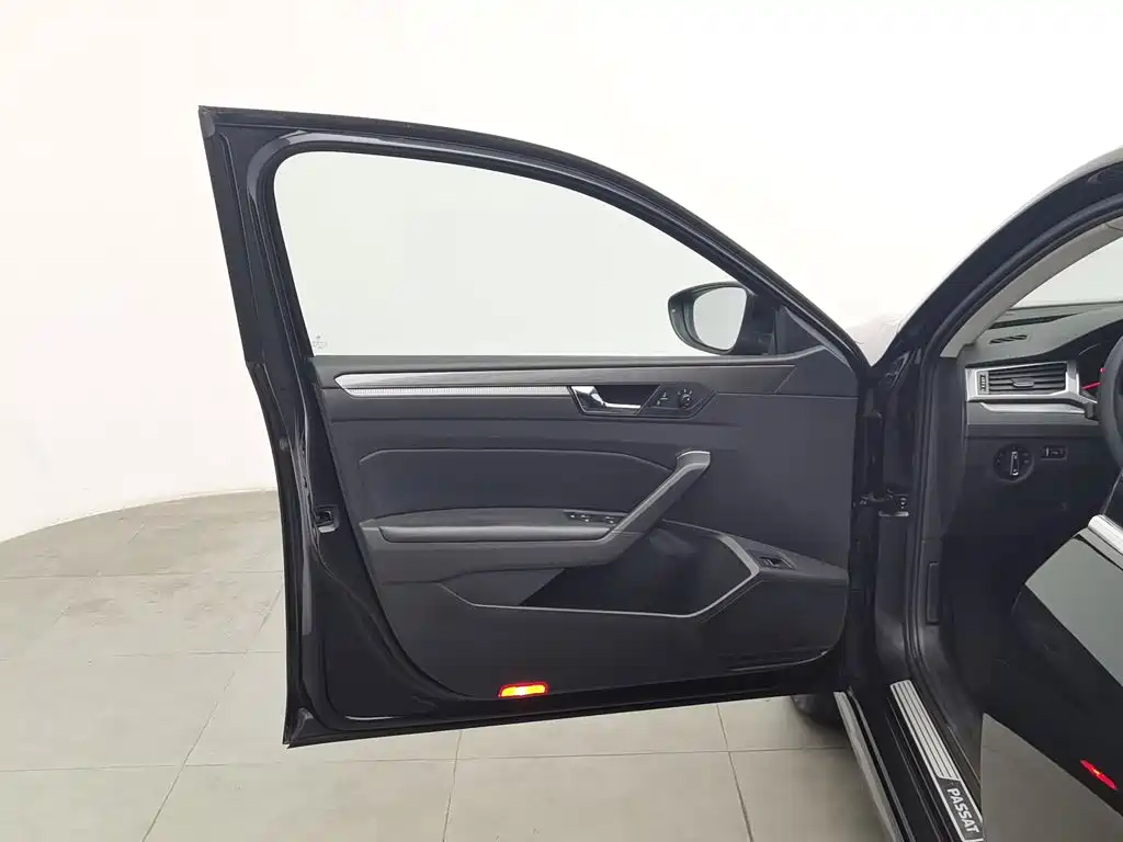 Volkswagen Passat — миниатюра 8