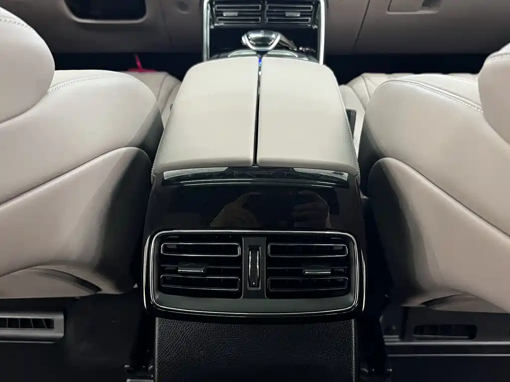 BYD Tang New Energy — миниатюра 11