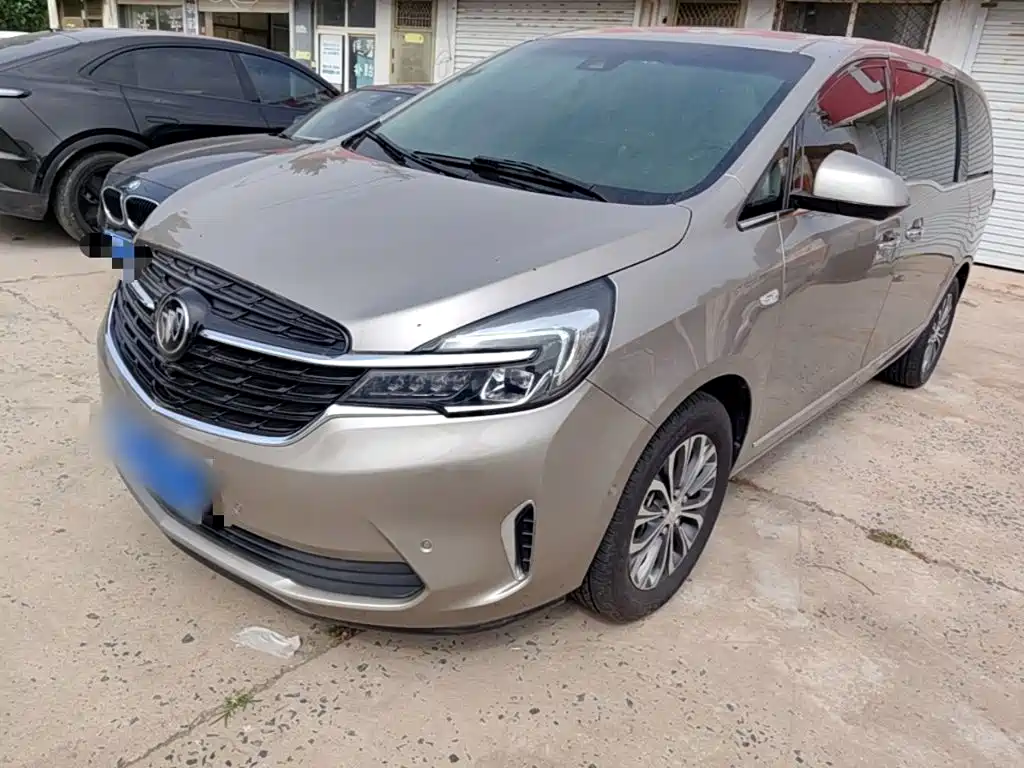 Buick GL8 — миниатюра 2