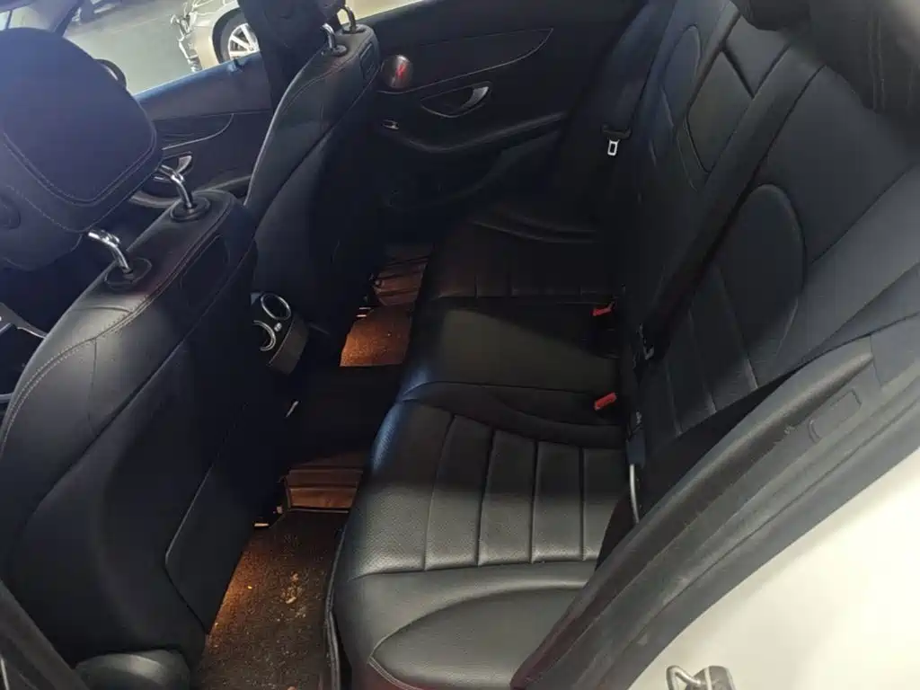Mercedes-Benz C-Class (Import) — миниатюра 13