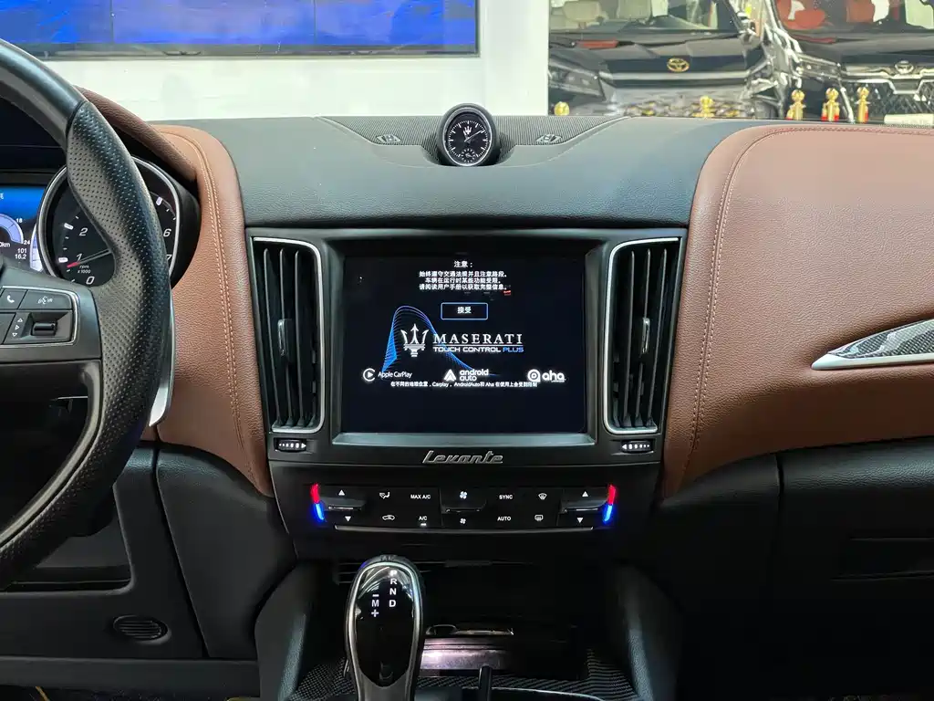 Maserati Levante — миниатюра 9