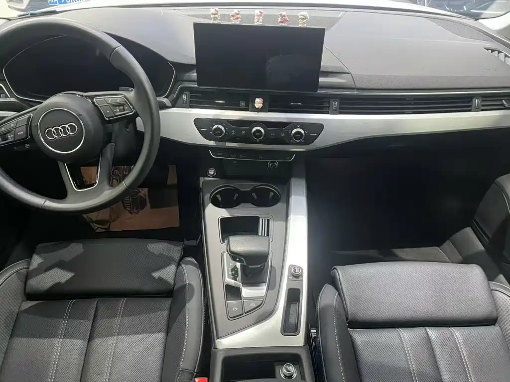 Audi A4L 2023 40 TFSI Fashion