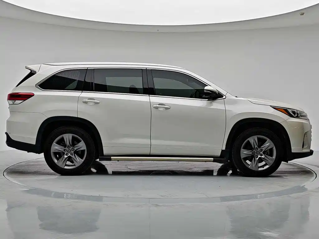 Toyota Highlander — миниатюра 8
