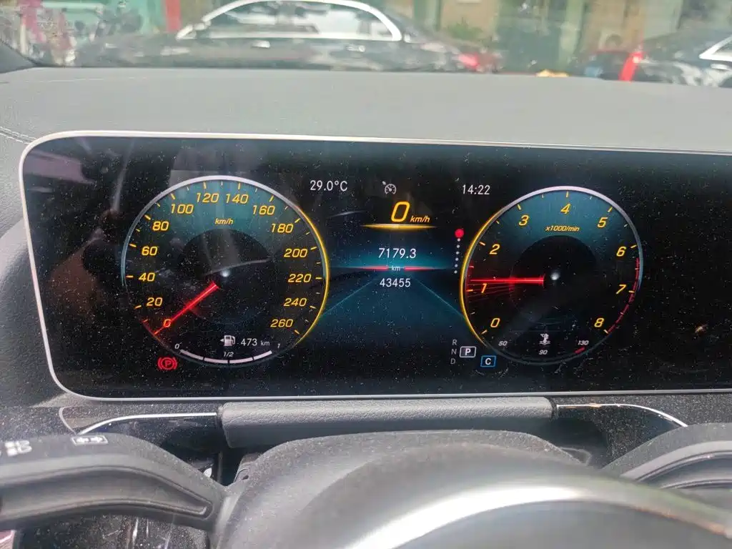Mercedes-Benz GLA — миниатюра 12