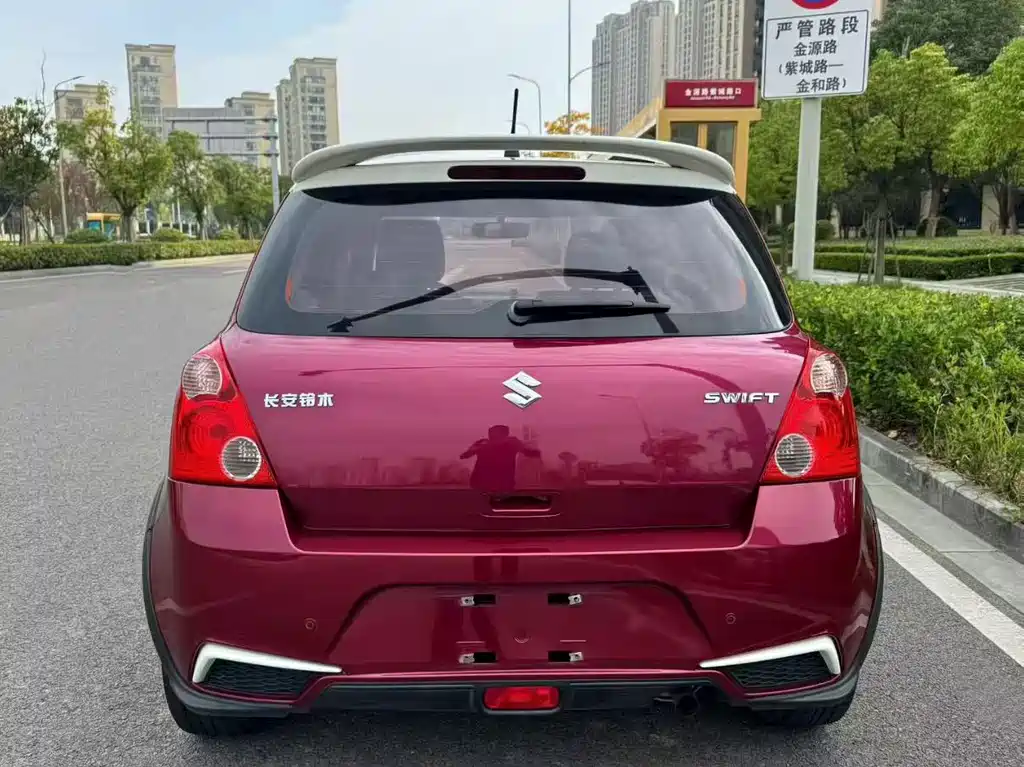 Suzuki Swift — миниатюра 5