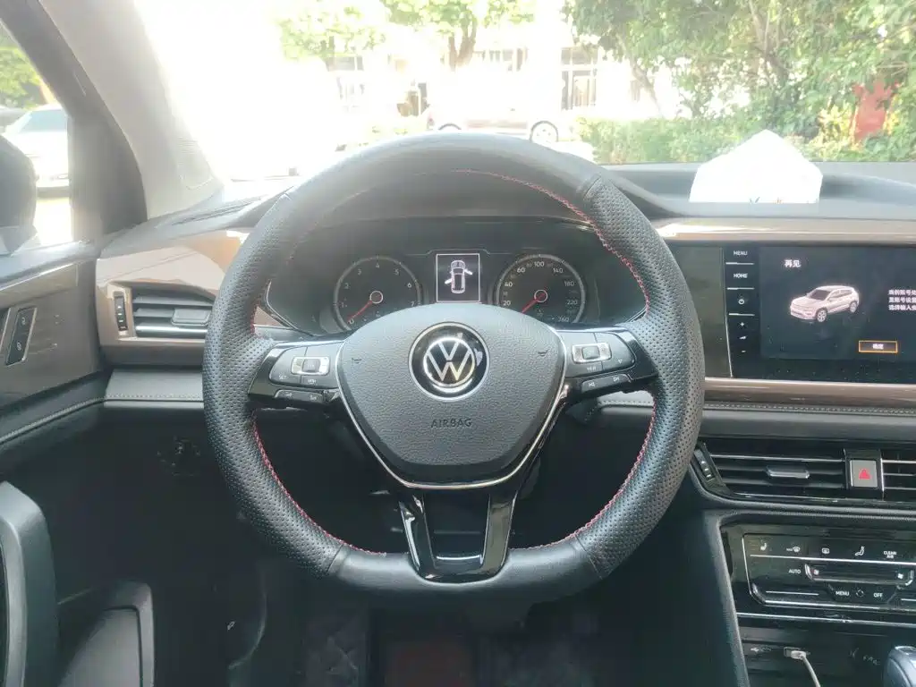 Volkswagen Tharu — миниатюра 6