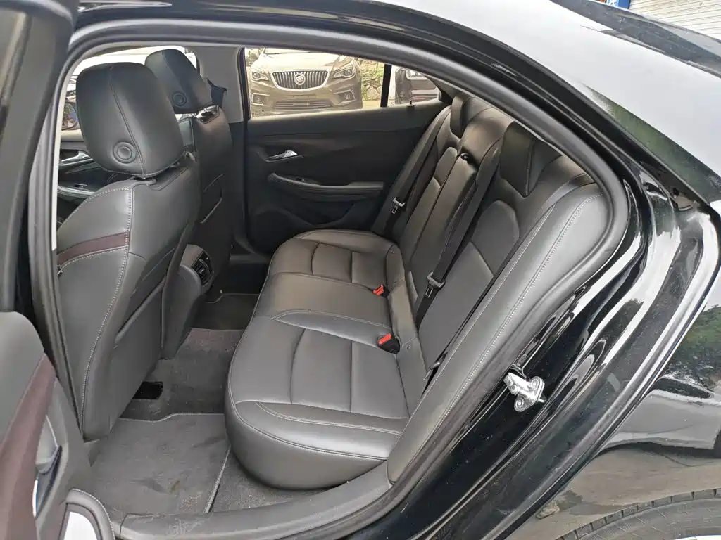 Chevrolet Malibu — миниатюра 13