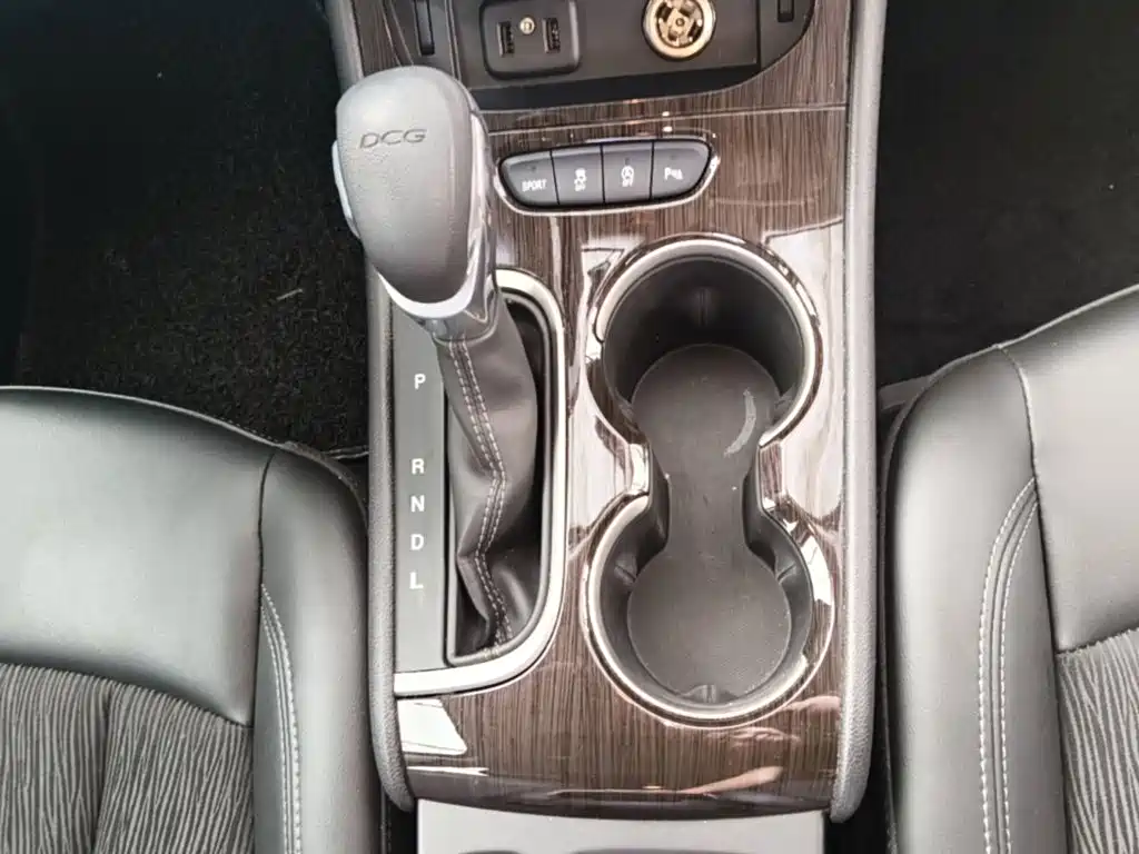 Buick Verano — миниатюра 14