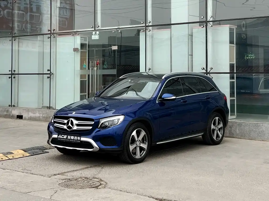 Купить Mercedes-Benz GLC