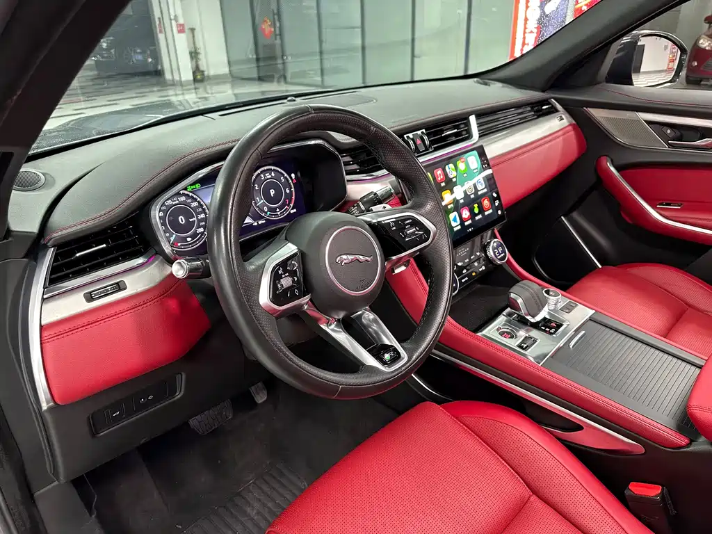 Jaguar F-PACE — миниатюра 9