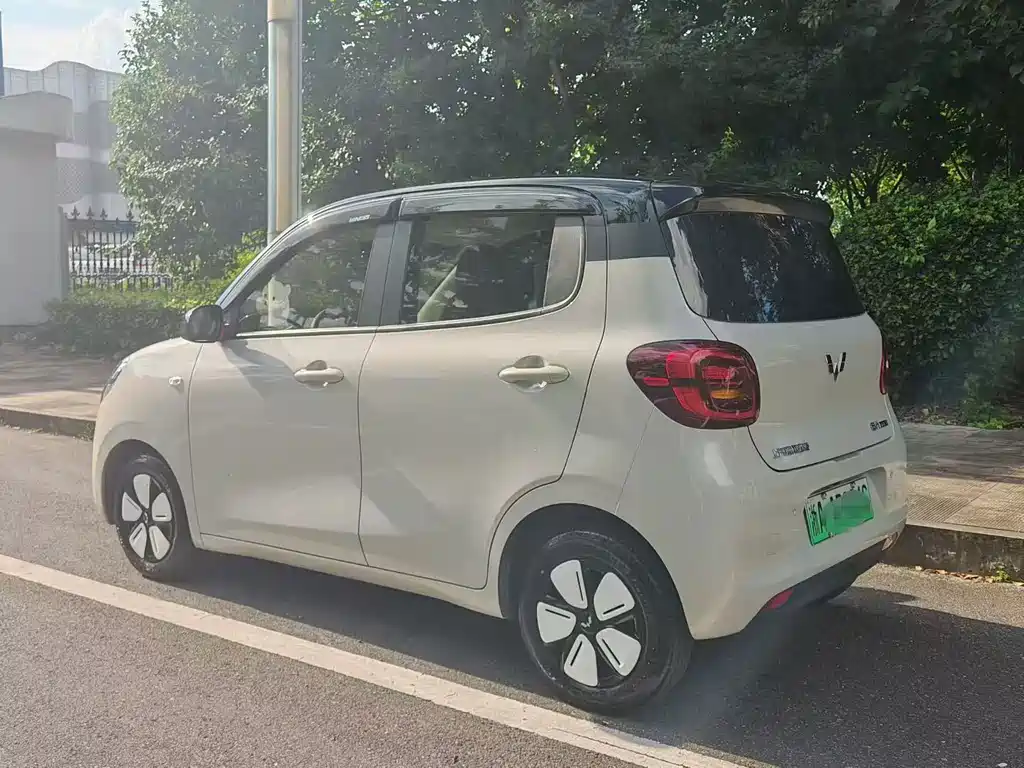 Wuling MINIEV — миниатюра 5
