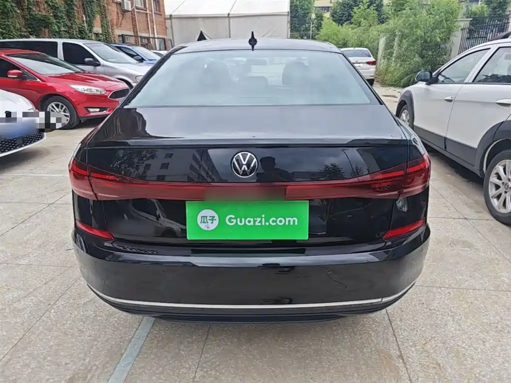 Volkswagen Passat 2025 280TSI