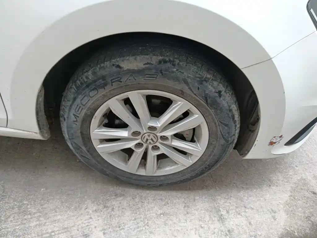 Volkswagen Santana — миниатюра 24
