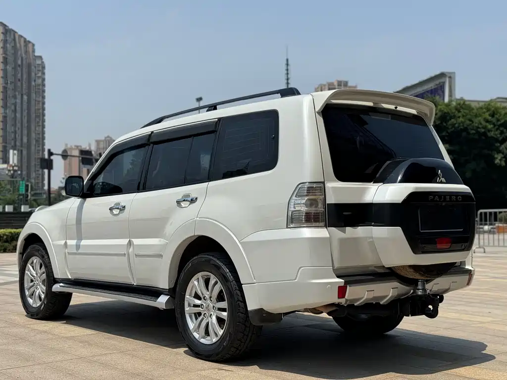Mitsubishi V97 2020 3.8L AT