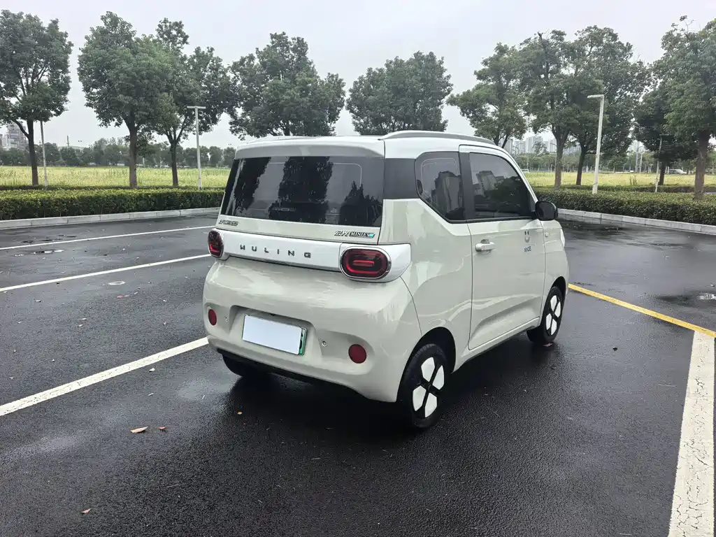 Wuling MINIEV — миниатюра 7