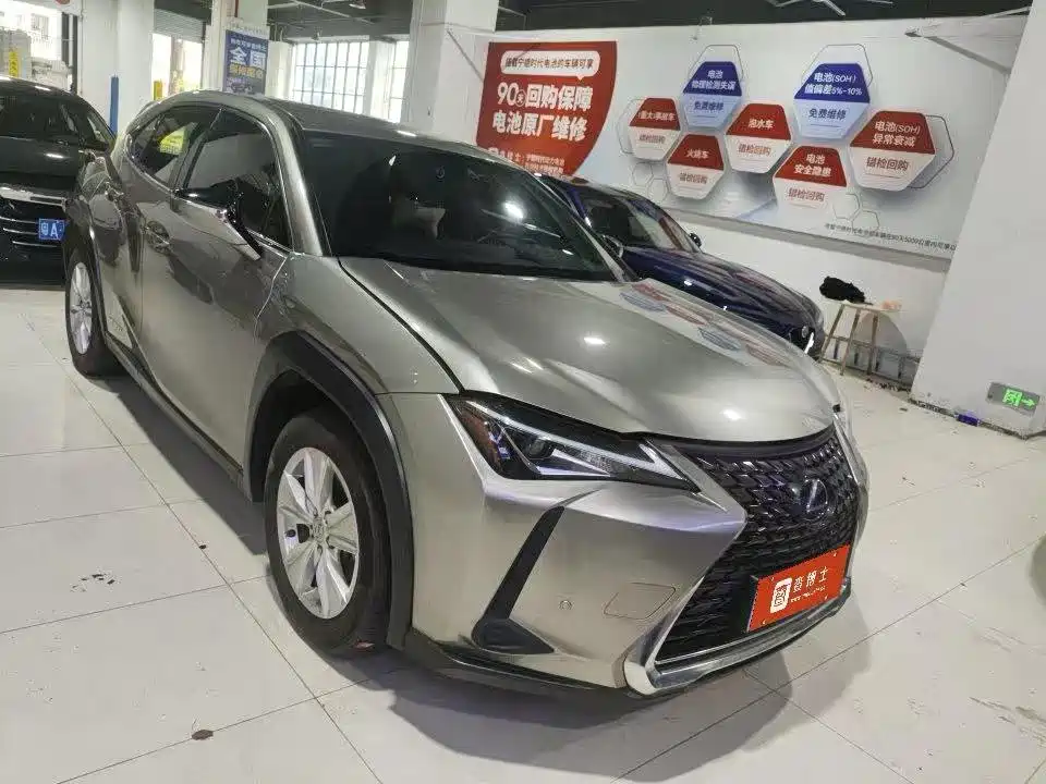 Lexus UX — миниатюра 2